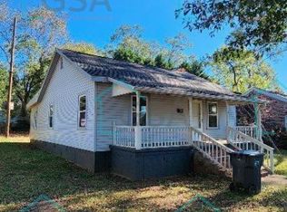 4 Lester Ave, Greenville, SC 29617