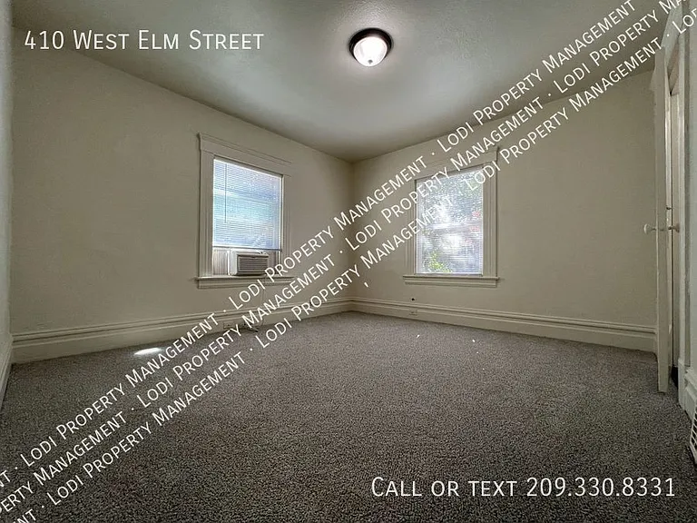 410 W Elm St — Photo 17