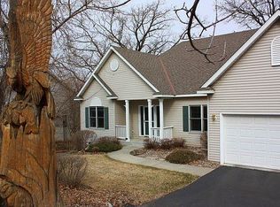 4900 Clearwater Cir, Savage, MN 55378