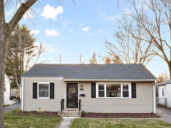 840 S Wisconsin Ave, Villa Park, IL 60181