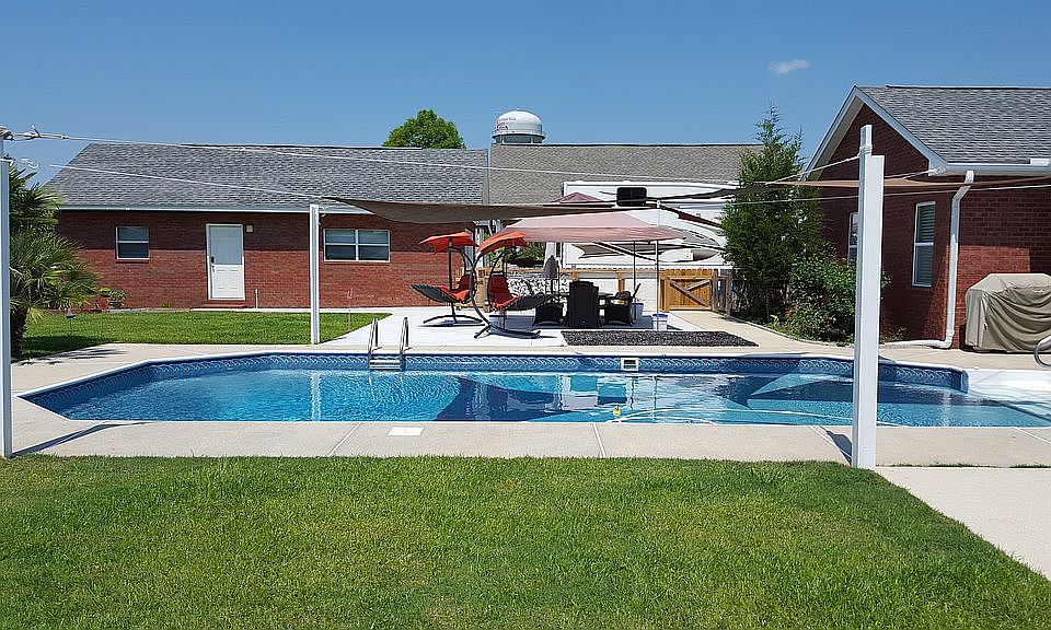 2nd image of 3063 Whitley Ln