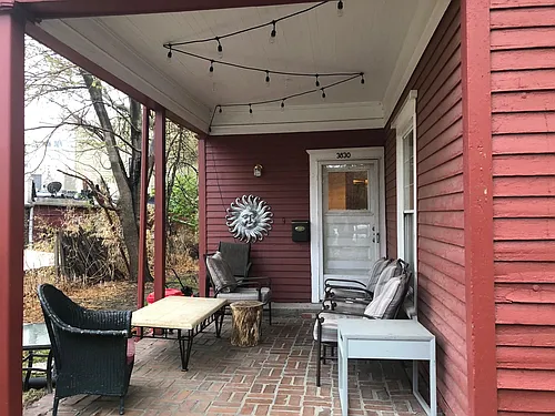 3830 Bell St Photo 1