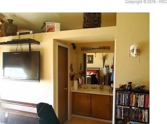 Master bedroom full bath