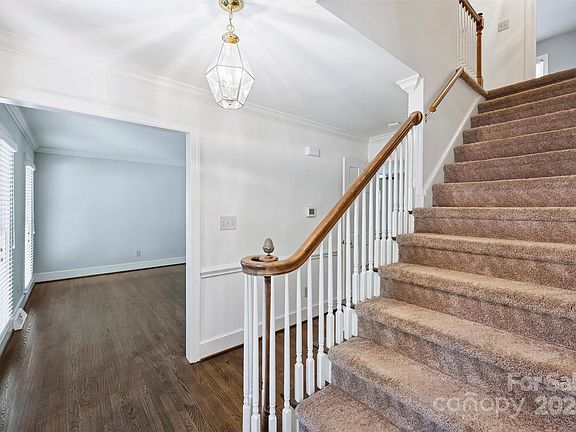 4th image of 6605 Mays Chapel Ln