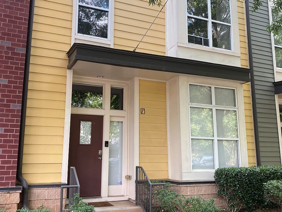 1st image of 2125 Southend Dr APT 123