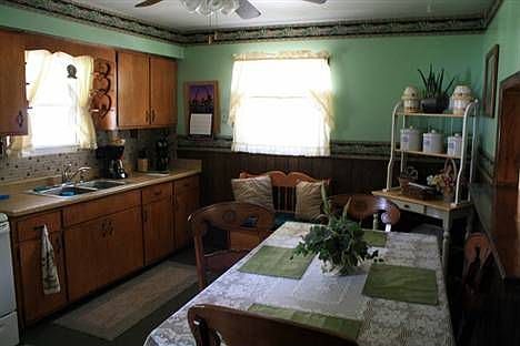 4th image of 205 Gwen Ln