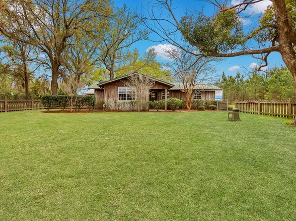 346 Elliott Rd, Waynesville, GA 31566