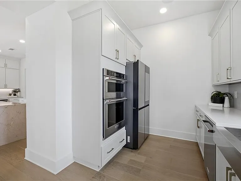 4510 Hawthorn Cir — Photo 15