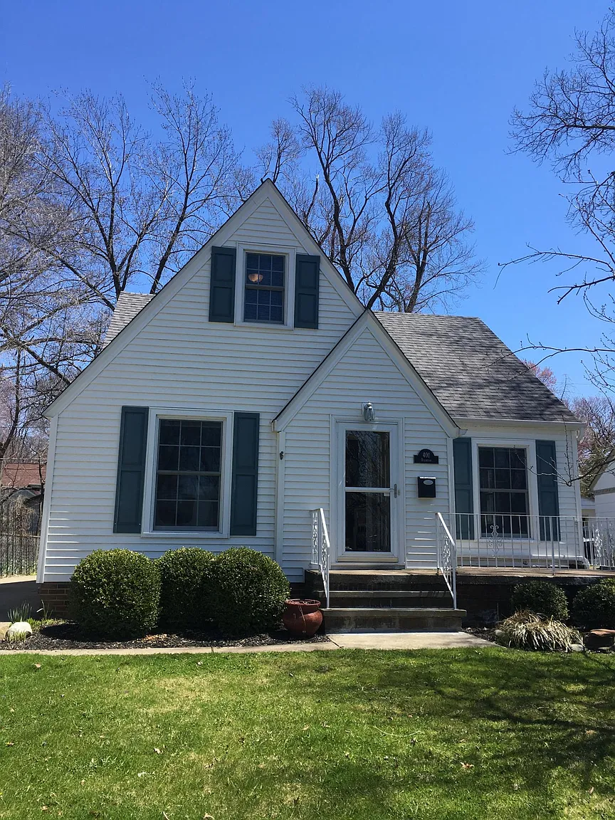 401 Oakmoor Rd photo 1