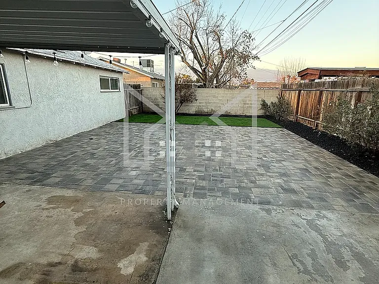 2312 Castro Ln — Photo 9