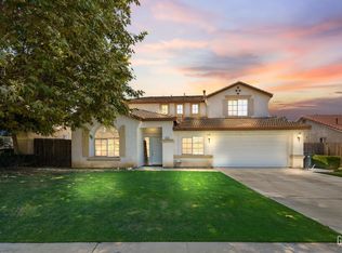 1513 Sugarleaf Ridge Dr, Bakersfield, CA 93311