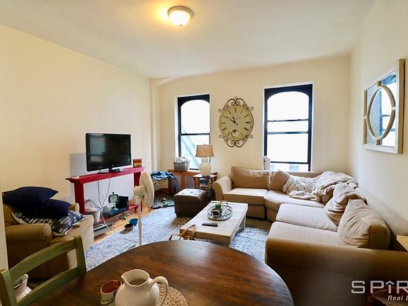 3rd image of 167 W 80th St APT 2A