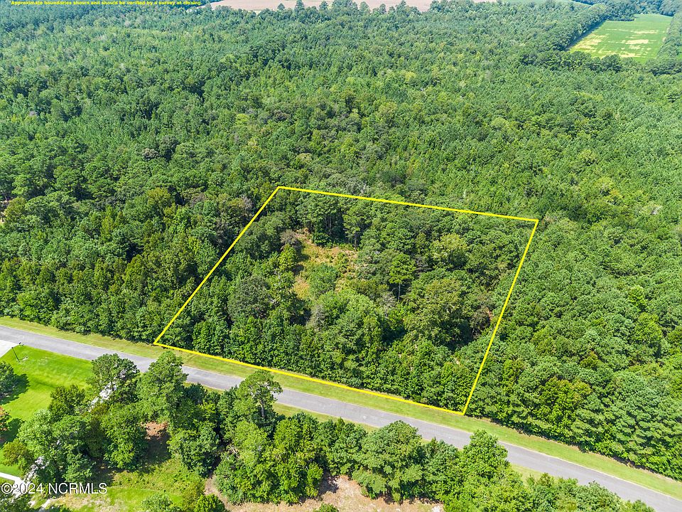 1st image of 206 Country Club Drive