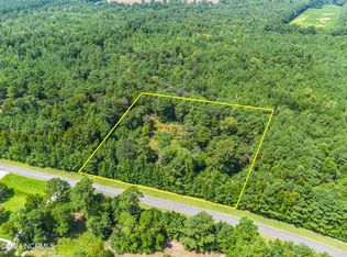 206 Country Club Dr, Wallace, NC 28466