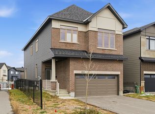 352 Monticello Ave, Ottawa, ON K2S 2S5