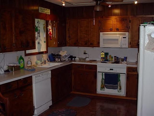 2nd image of 114 Cr 3561