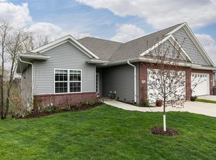 504 Majestic Oak Ct, Solon, IA