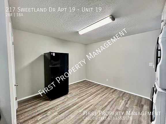 5th image of 217 Sweetland Dr #19