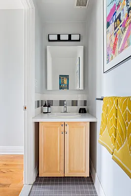 Sold by Compass | media 18