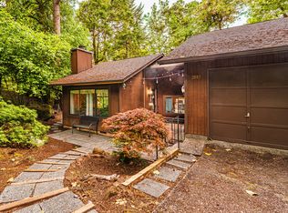 2885 Timberline Dr, Eugene, OR 97405