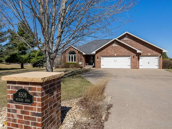 8508 Wildlife Rdg, Dubuque, IA 52003