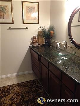 Upstairs Bathroom (2nd) with Shower / Tub combo
