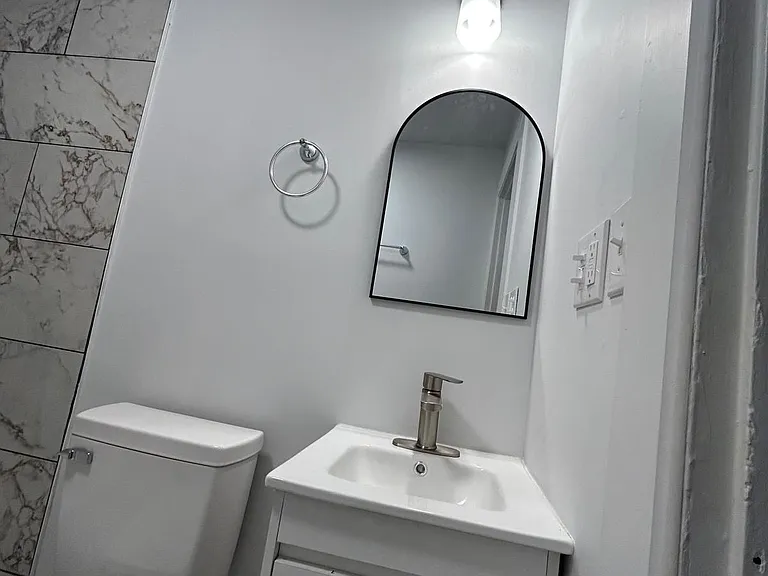 2916 Portland Ave #4 — Photo 6