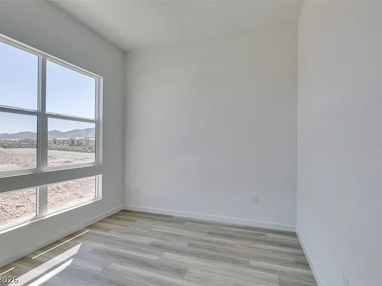 2498 Indigo Mountain St — Photo 35