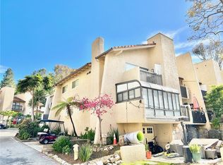 82 Avalon Terrace Rd, Avalon, CA 90704