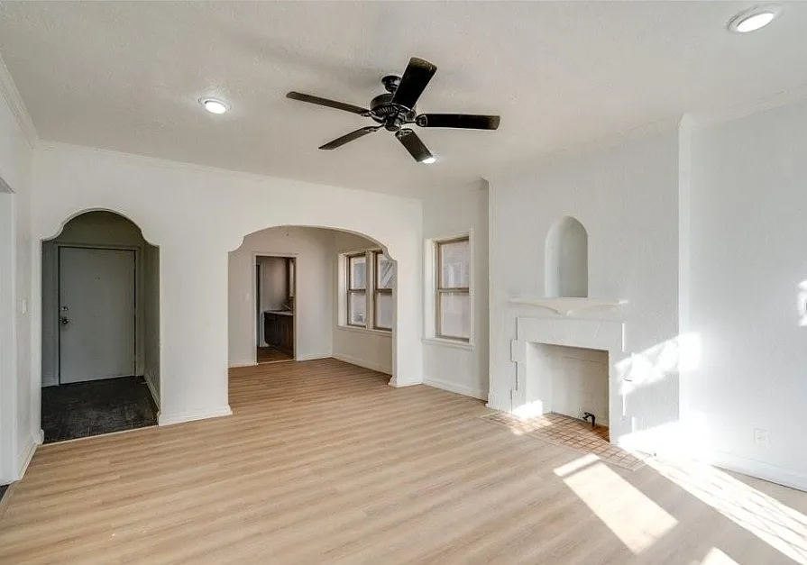 2 bed, $1,249 — Photo 4