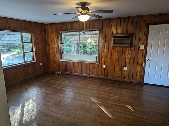 4th image of 6700 SE 110th St
