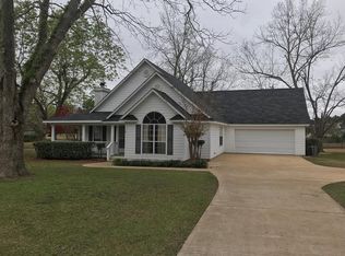 118 17th Ave SE, Cairo, GA 39828