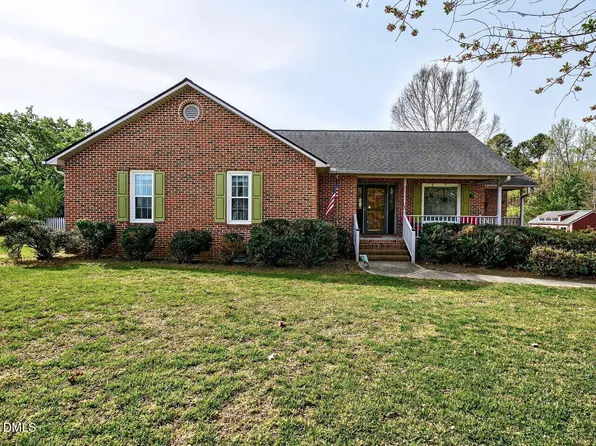 9721 Weathering Ct, Zebulon, NC 27597