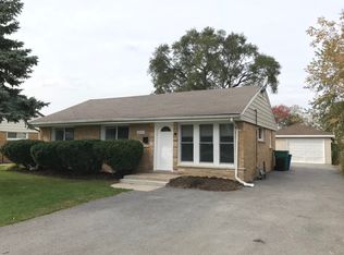 8554 State Rd, Burbank, IL 60459