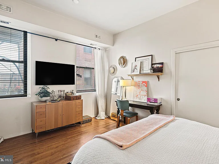 1211 Light St #308 — Photo 6