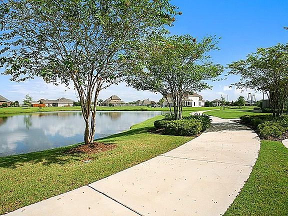 3rd image of Moonlight Cove Ln