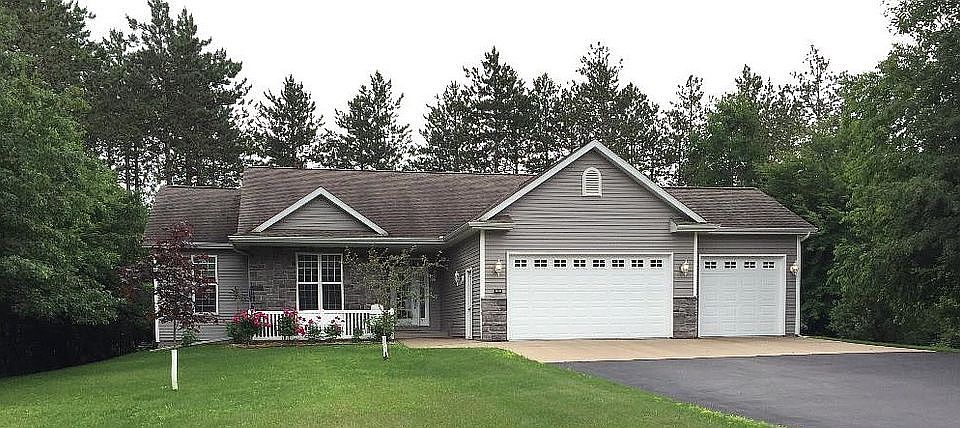 Beautiful family home!