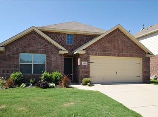 417 Elk Run Dr, Fort Worth, TX 76140