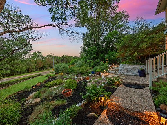 5th image of 6004 Mount Bonnell Rd