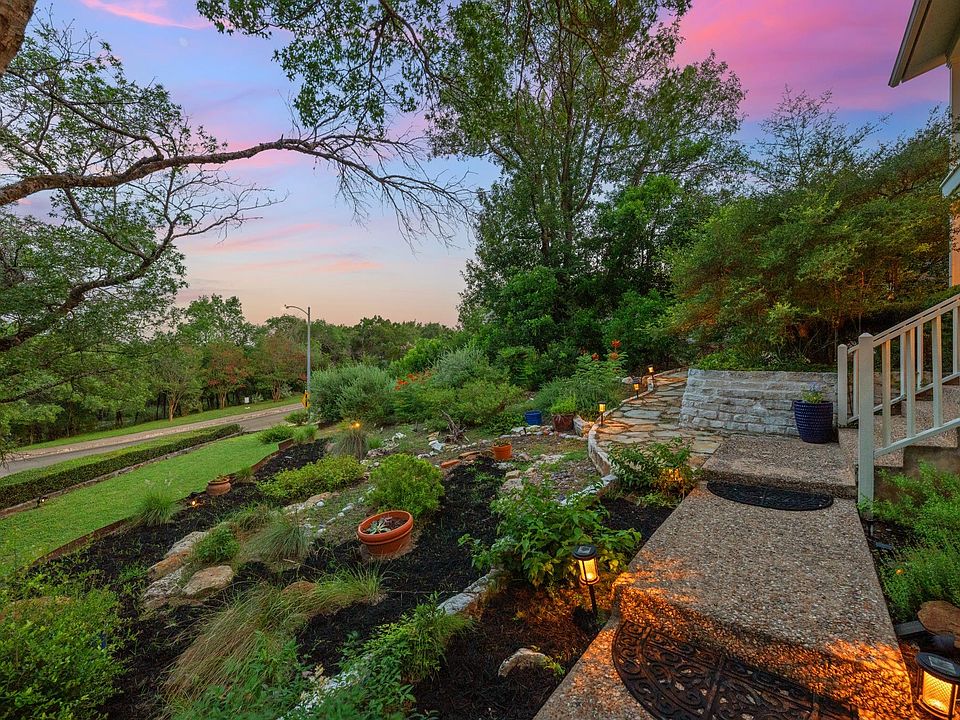 1st image of 6004 Mount Bonnell Rd
