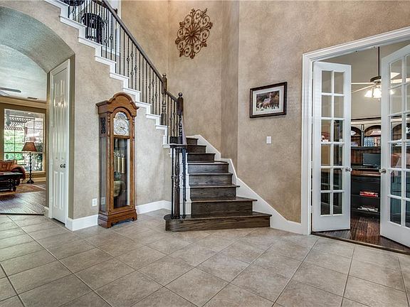 4th image of 1804 Rollins Dr