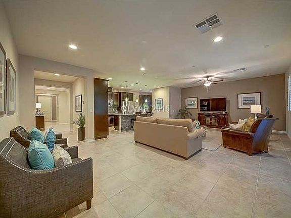 5th image of 12138 Kite Hill Ln'
