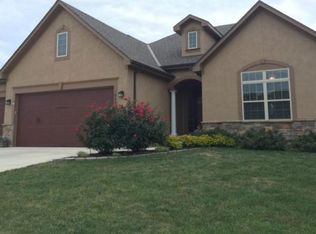 1804 Trail Ridge Dr, Pleasant Hill, MO 64080