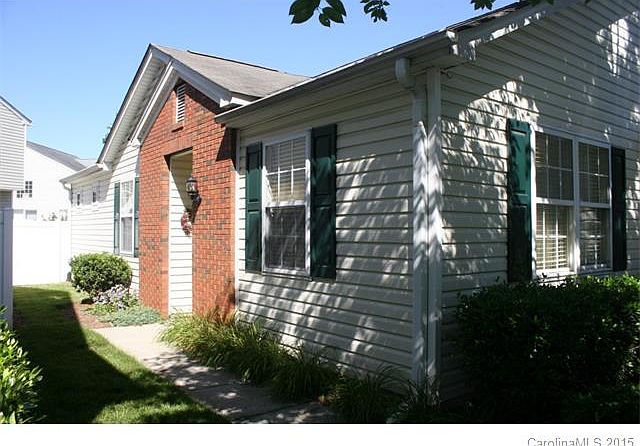 1st image of 8990 Meadowmont View Dr