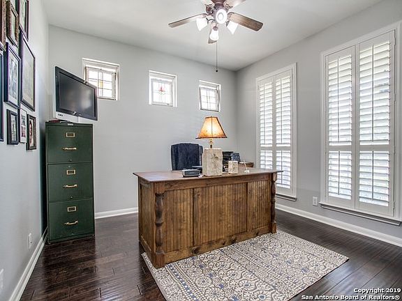 5th image of 25438 Bunker Dr