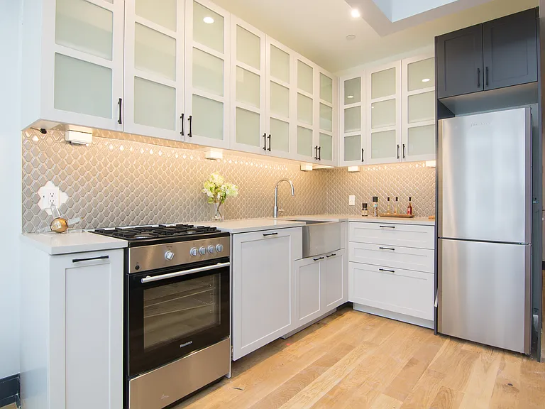 10 Montieth St #520 — Photo 2