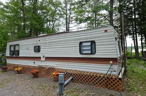 2nd image of 212 Lakeside Dr Unit 2-85
