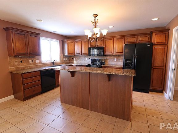 5th image of 7027 N Ironwood Dr