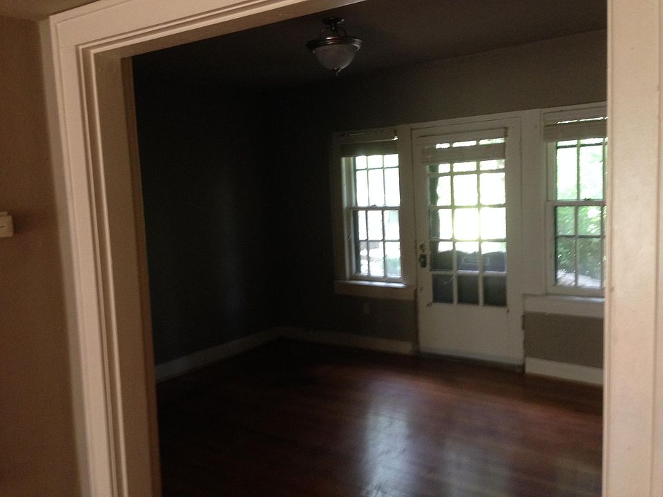 2nd image of 708 Rose St APT 6