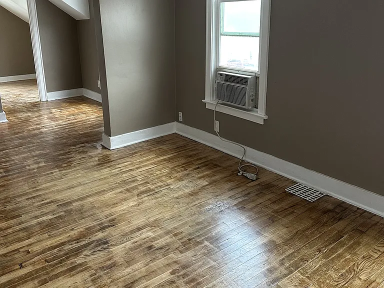 1229 W North St #2 — Photo 22